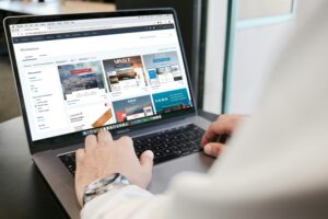1ヶ月で実現する自走型Web基盤。HubSpot CMS移行によるマーケティング運用の高速化