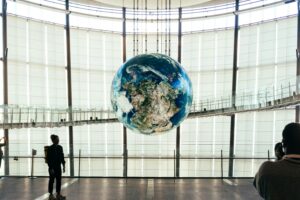 日本市場参入における意思決定構造の設計ローカライズとLPアーキテクチャによるGTM最適化